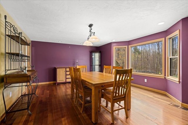 2 Wingfoot Lane, Millbury, MA 01527