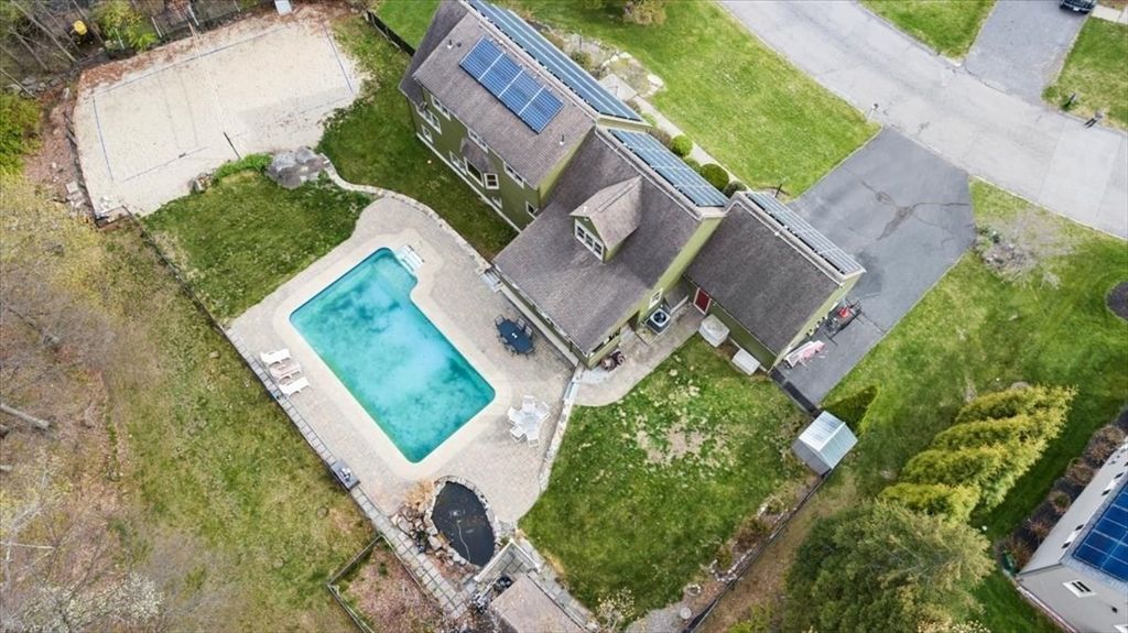 2 Wingfoot Lane, Millbury, MA 01527