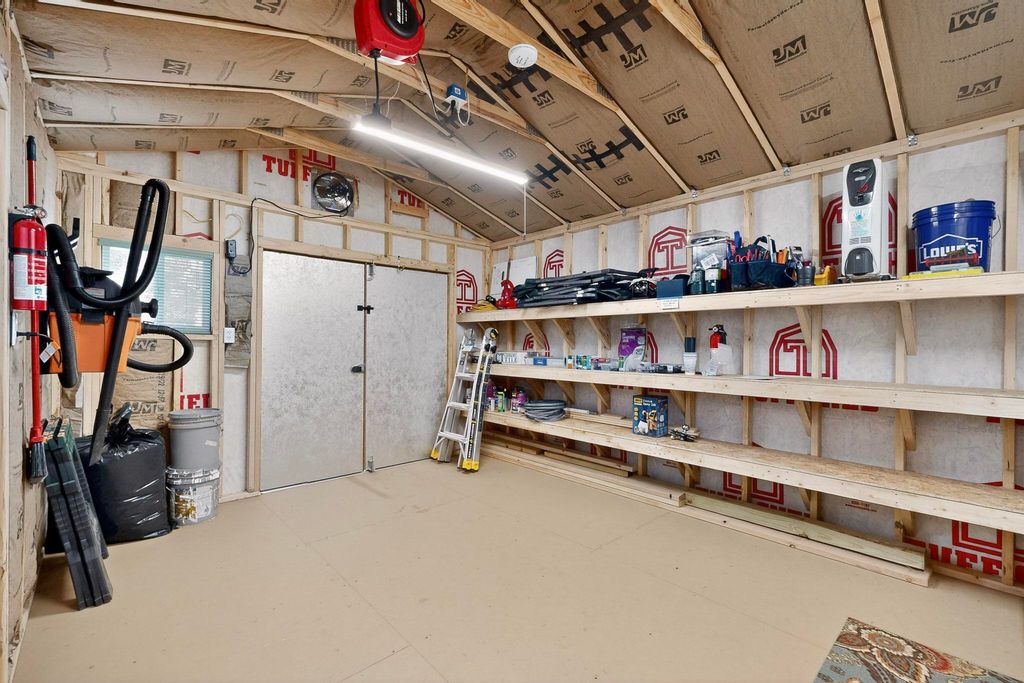 Image 19 of property listing at 78 Cedar Road, Jemez Springs, NM 87025