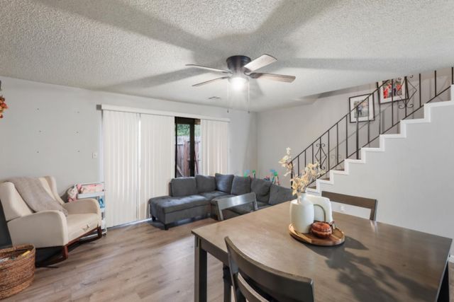 2402 W Turner Rd, Lodi, CA 95242