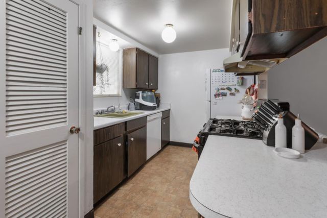 2402 W Turner Rd, Lodi, CA 95242