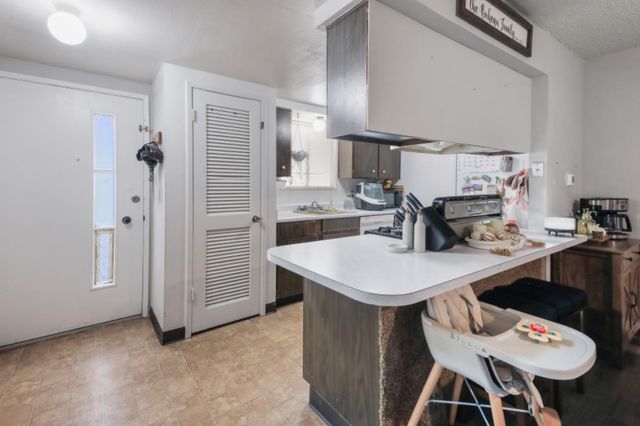 2402 W Turner Rd, Lodi, CA 95242