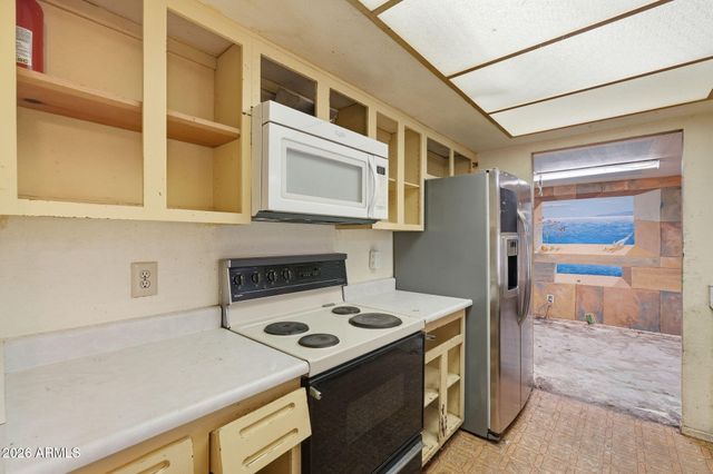 5402 W TIERRA BUENA Lane, Glendale, AZ 85306