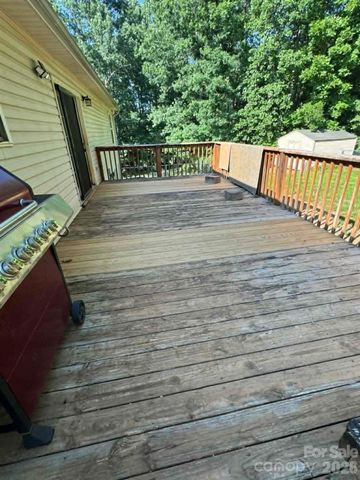 2588 Knight Drive, Lenoir, NC 28645