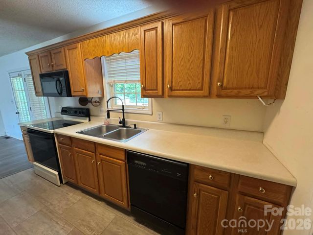 2588 Knight Drive, Lenoir, NC 28645