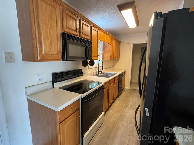 2588 Knight Drive, Lenoir, NC 28645
