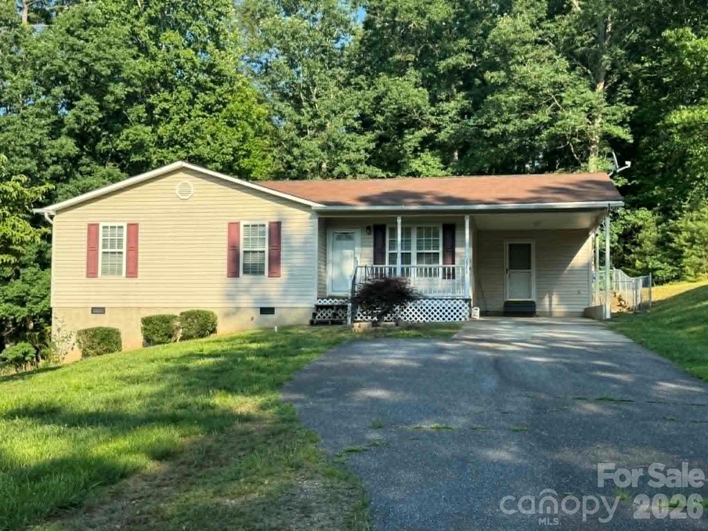 2588 Knight Drive, Lenoir, NC 28645