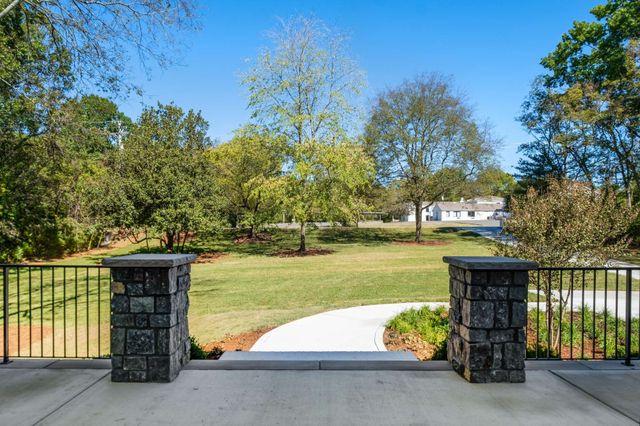 1209 Otter Creek Rd, Nashville, TN 37215