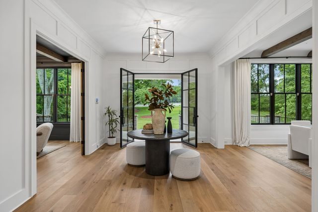1209 Otter Creek Rd, Nashville, TN 37215