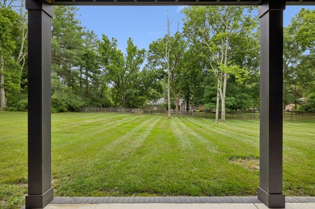 1209 Otter Creek Rd, Nashville, TN 37215