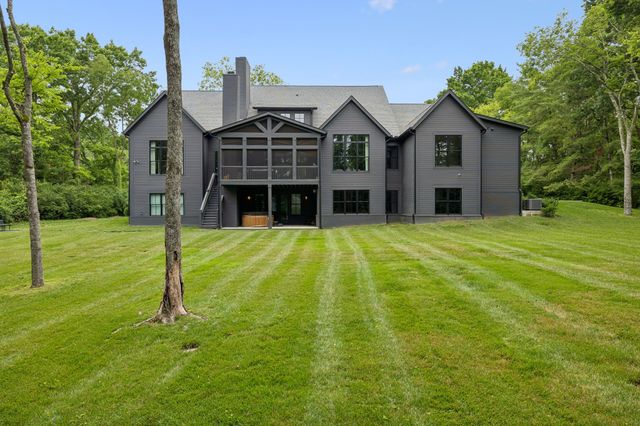 1209 Otter Creek Rd, Nashville, TN 37215