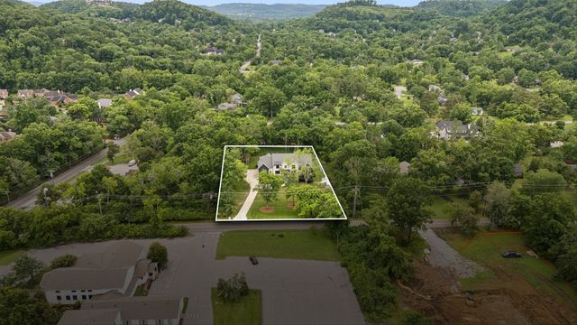 1209 Otter Creek Rd, Nashville, TN 37215