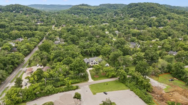 1209 Otter Creek Rd, Nashville, TN 37215