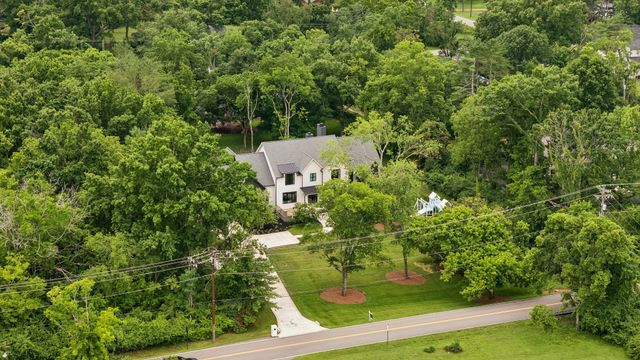1209 Otter Creek Rd, Nashville, TN 37215