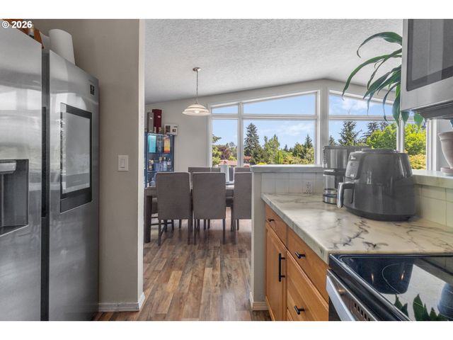 2021 Se HALE Dr, Gresham, OR 97080