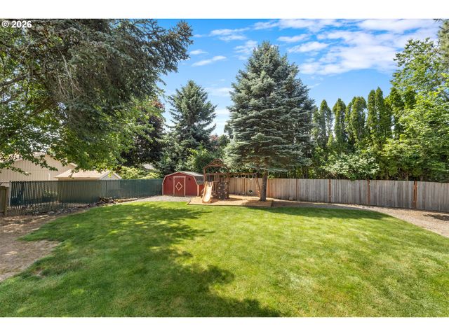 2021 Se HALE Dr, Gresham, OR 97080