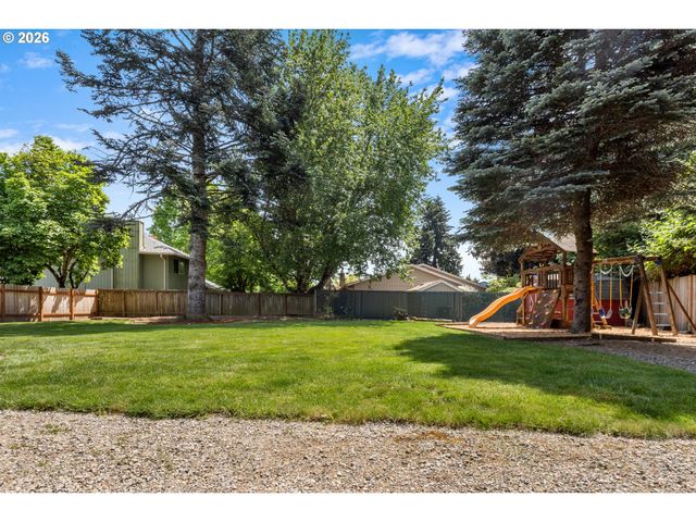2021 Se HALE Dr, Gresham, OR 97080
