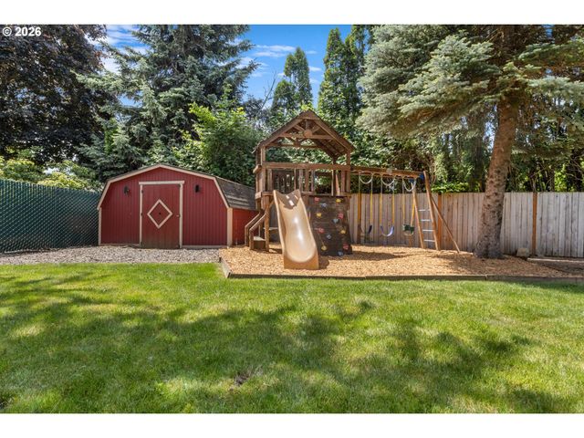 2021 Se HALE Dr, Gresham, OR 97080