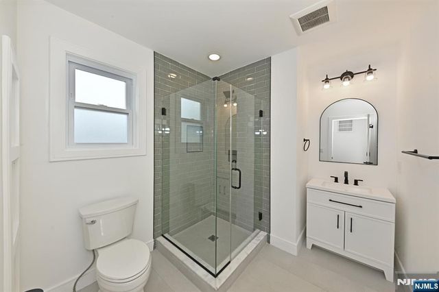 165 E 2nd Street, Clifton, NJ 07011