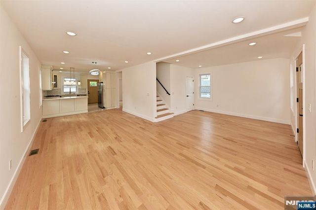 165 E 2nd Street, Clifton, NJ 07011