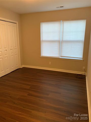 2726 Avalon Loop Road, Charlotte, NC 28269