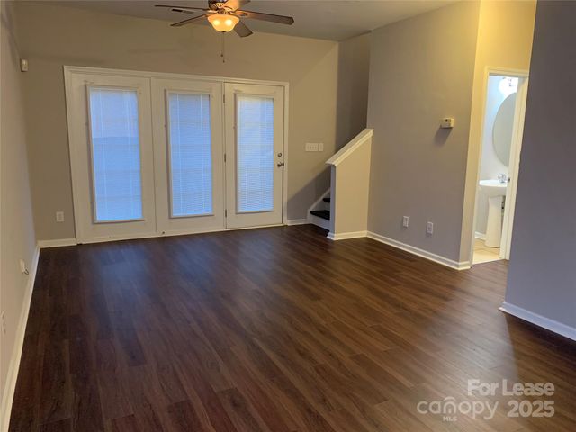 2726 Avalon Loop Road, Charlotte, NC 28269