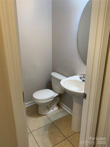 2726 Avalon Loop Road, Charlotte, NC 28269