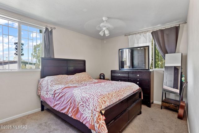 2113 S Rosemont Avenue, Tucson, AZ 85711