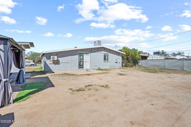 2113 S Rosemont Avenue, Tucson, AZ 85711