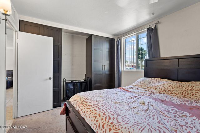 2113 S Rosemont Avenue, Tucson, AZ 85711