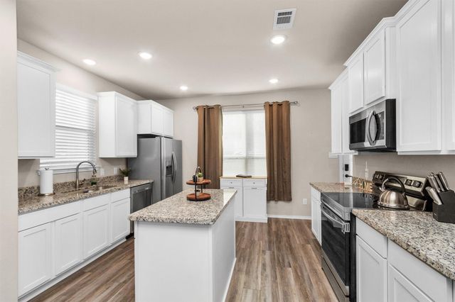 710 Crystal River Road, Conroe, TX 77316