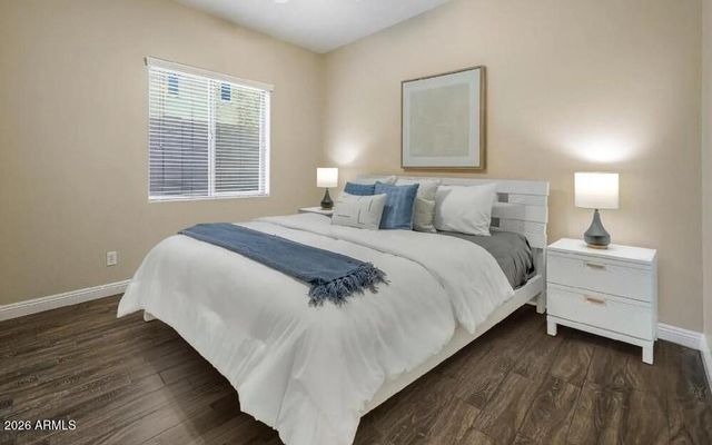 1732 W GAMBIT Trail, Phoenix, AZ 85085