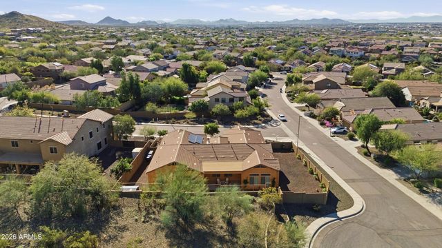 1732 W GAMBIT Trail, Phoenix, AZ 85085