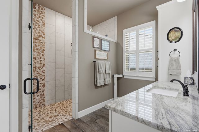 808 DANCING OAK LN, San Marcos, TX 78666