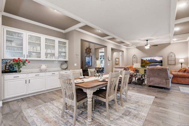 808 DANCING OAK LN, San Marcos, TX 78666