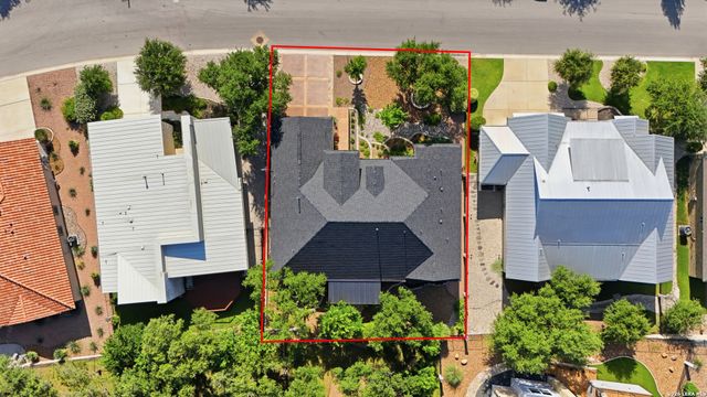 808 DANCING OAK LN, San Marcos, TX 78666