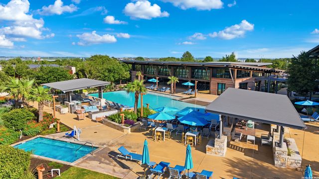 808 DANCING OAK LN, San Marcos, TX 78666
