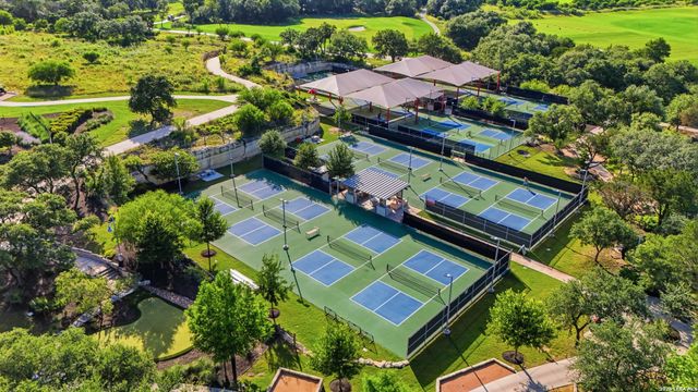 808 DANCING OAK LN, San Marcos, TX 78666