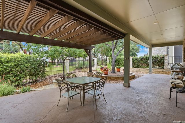 808 DANCING OAK LN, San Marcos, TX 78666