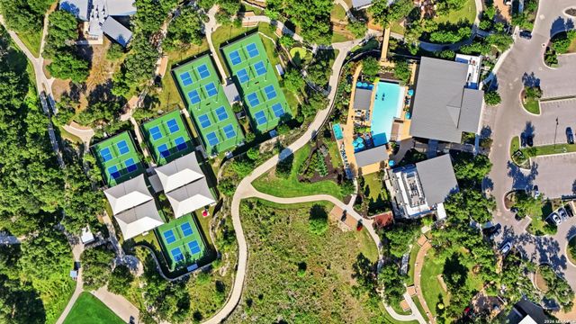 808 DANCING OAK LN, San Marcos, TX 78666
