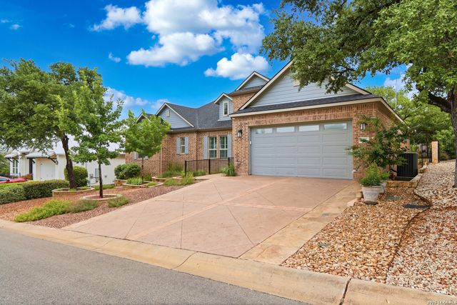 808 DANCING OAK LN, San Marcos, TX 78666