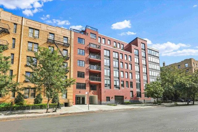 2525 31st Avenue 7A, Astoria, NY 11106