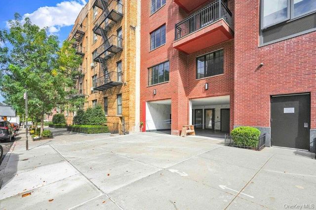 2525 31st Avenue 7A, Astoria, NY 11106