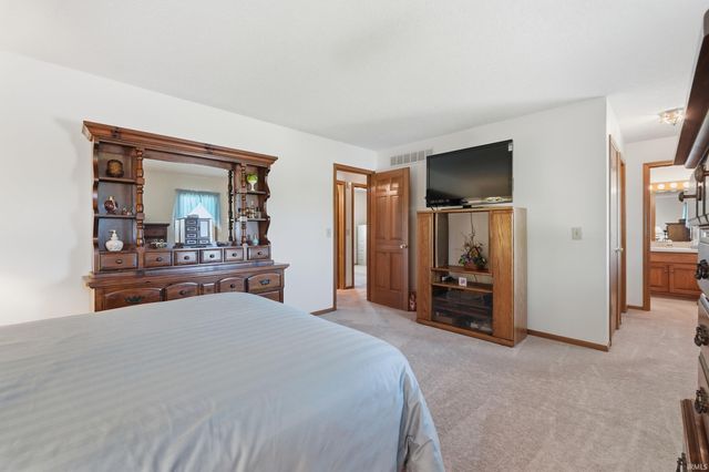 10701 Trade Wind Court, Fort Wayne, IN 46825