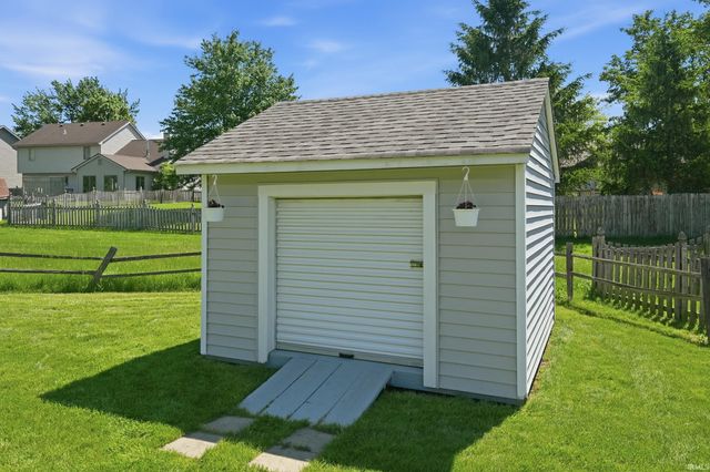 10701 Trade Wind Court, Fort Wayne, IN 46825