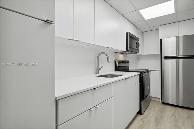 1200 West Ave 528, Miami Beach, FL 33139