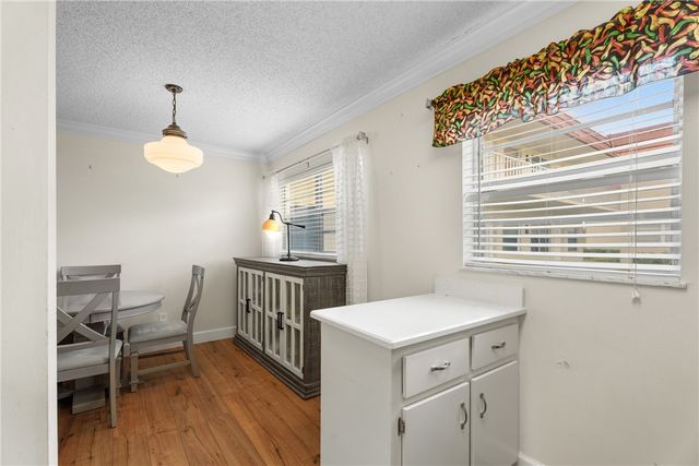 33 Pine Arbor Lane 102, Vero Beach, FL 32962