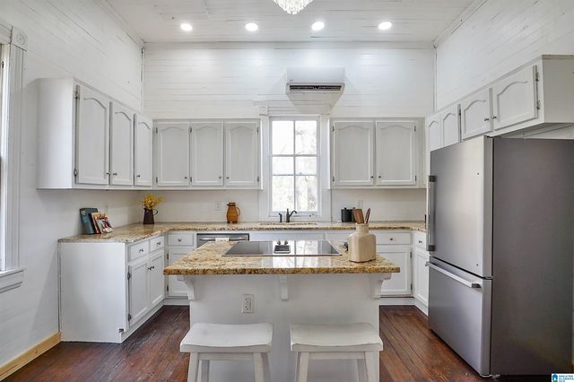 1715 WALNUT STREET, Centreville, AL 35042