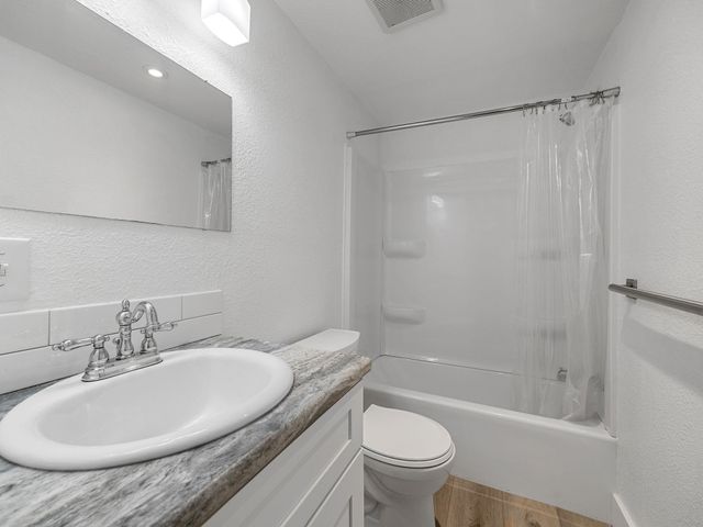 5790 New Cut Rd, Inman, SC 29349