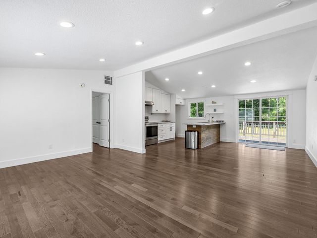 5790 New Cut Rd, Inman, SC 29349